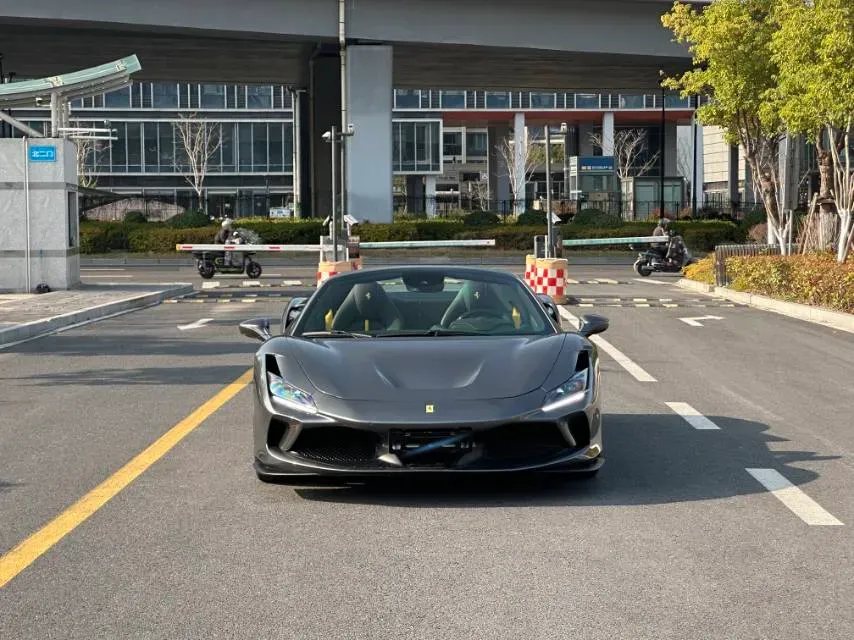 2020 Ferrari F8 3.9T 720HP V8 7DCT,autocango,china used car exporter,china ev exporter,chinese used car exporter,chinese used ev exporter