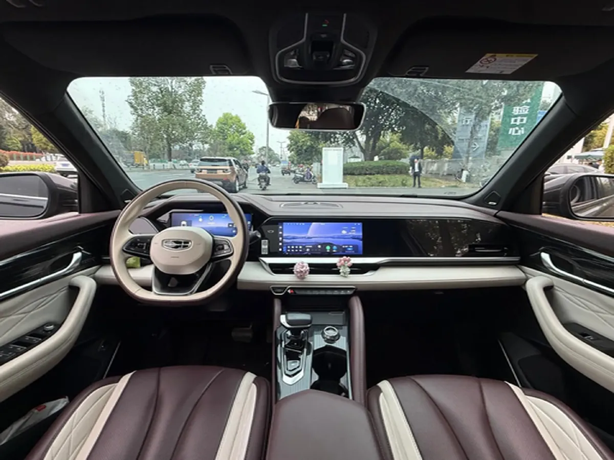 2021 Geely Monjaro 2.0T 218HP L4 7DCT,autocango,china used car exporter,china ev exporter,chinese used car exporter,chinese used ev exporter