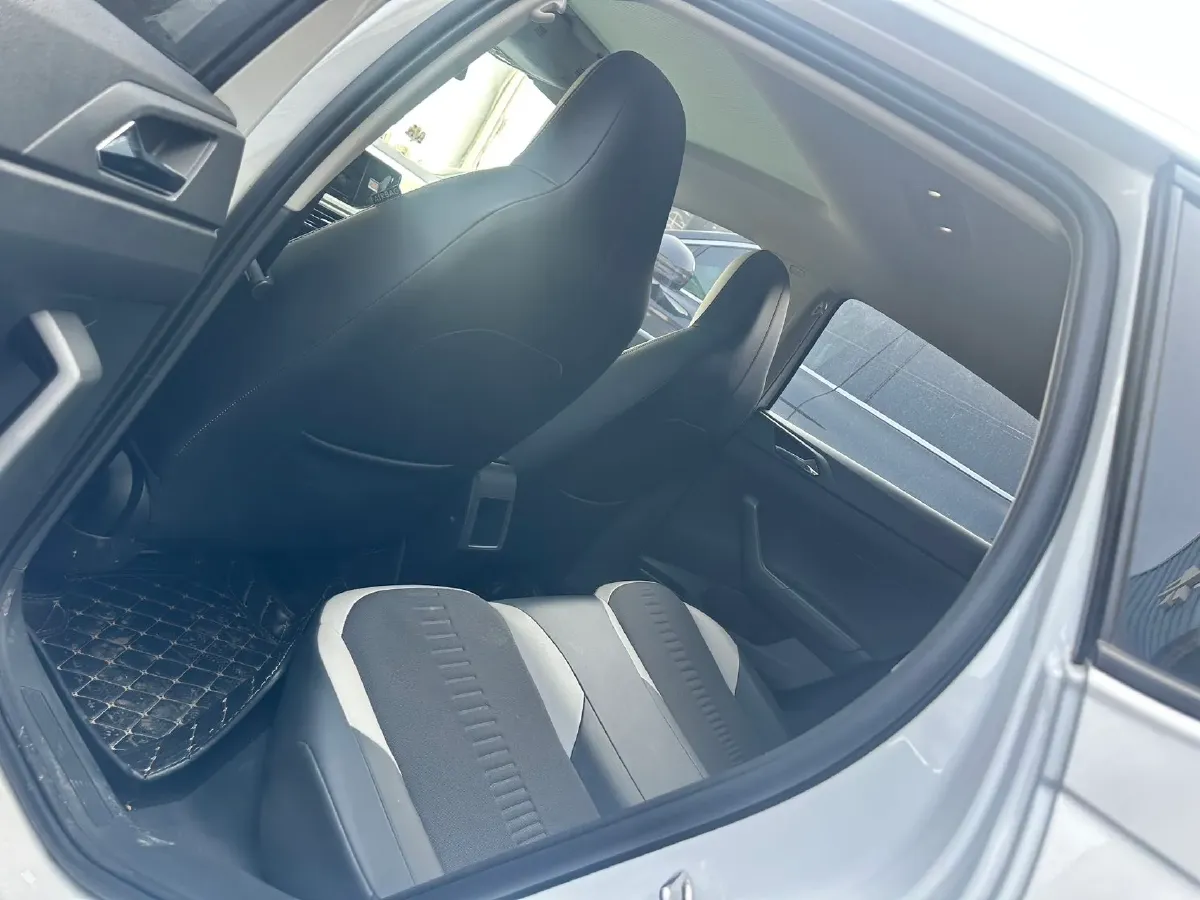 2021 Haval H6 1.5T 169HP L4 7DCT,autocango,china used car exporter,china ev exporter,chinese used car exporter,chinese used ev exporter