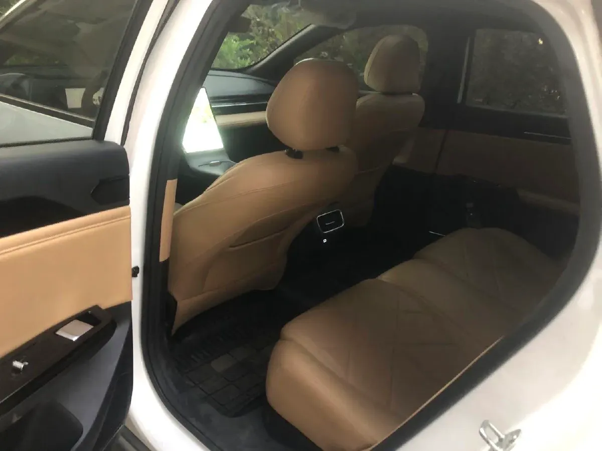 2023 Geely Galaxy L6 1.5T 163HP L4 3DHT PHEV,autocango,china used car exporter,china ev exporter,chinese used car exporter,chinese used ev exporter