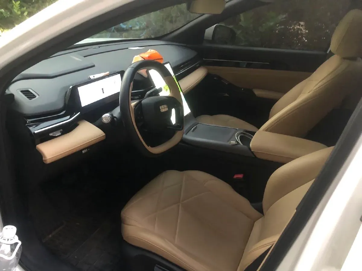 2023 Geely Galaxy L6 1.5T 163HP L4 3DHT PHEV,autocango,china used car exporter,china ev exporter,chinese used car exporter,chinese used ev exporter