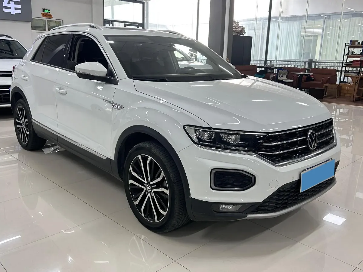 2022 Volkswagen T-Roc 1.4T 150HP L4 7DCT,autocango,china used car exporter,china ev exporter,chinese used car exporter,chinese used ev exporter