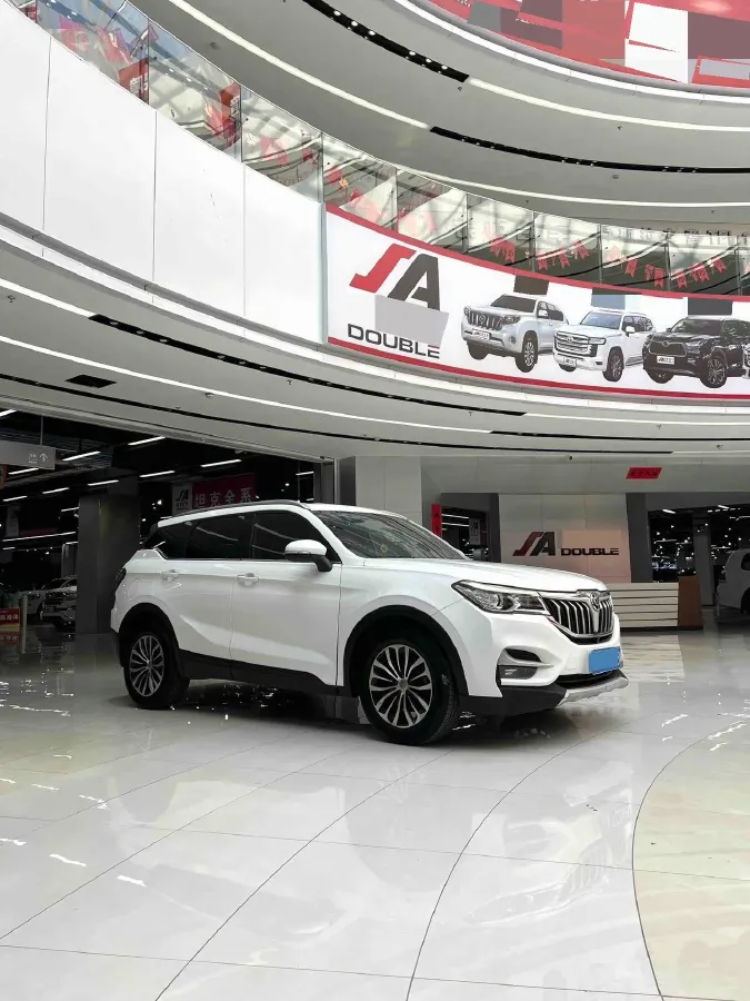 2018 Brilliance Auto V6 1.5T 150HP L4 7DCT,autocango,china used car exporter,china ev exporter,chinese used car exporter,chinese used ev exporter