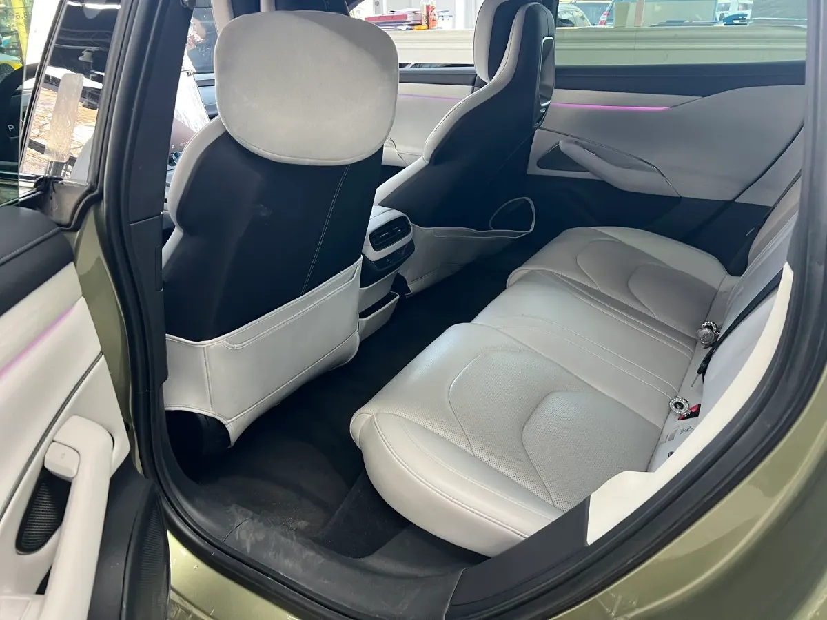 2024 MI SU7 BEV 101KWH,autocango,china used car exporter,china ev exporter,chinese used car exporter,chinese used ev exporter