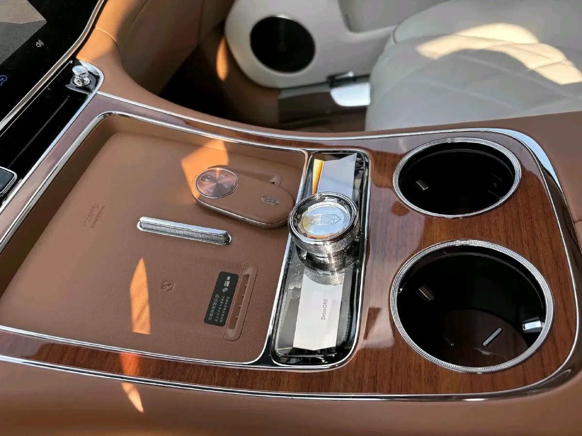 2025 HIMA S800 REEV 170HP REEV 65KWH,autocango,china used car exporter,china ev exporter,chinese used car exporter,chinese used ev exporter