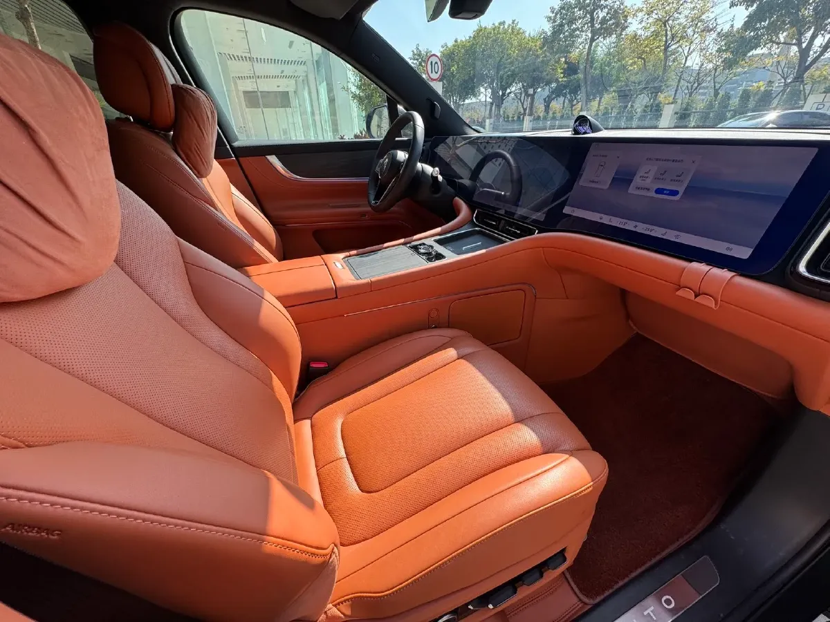 2024 AITO AITO M9 1.5T 152HP L4 REEV 42KWH,autocango,china used car exporter,china ev exporter,chinese used car exporter,chinese used ev exporter