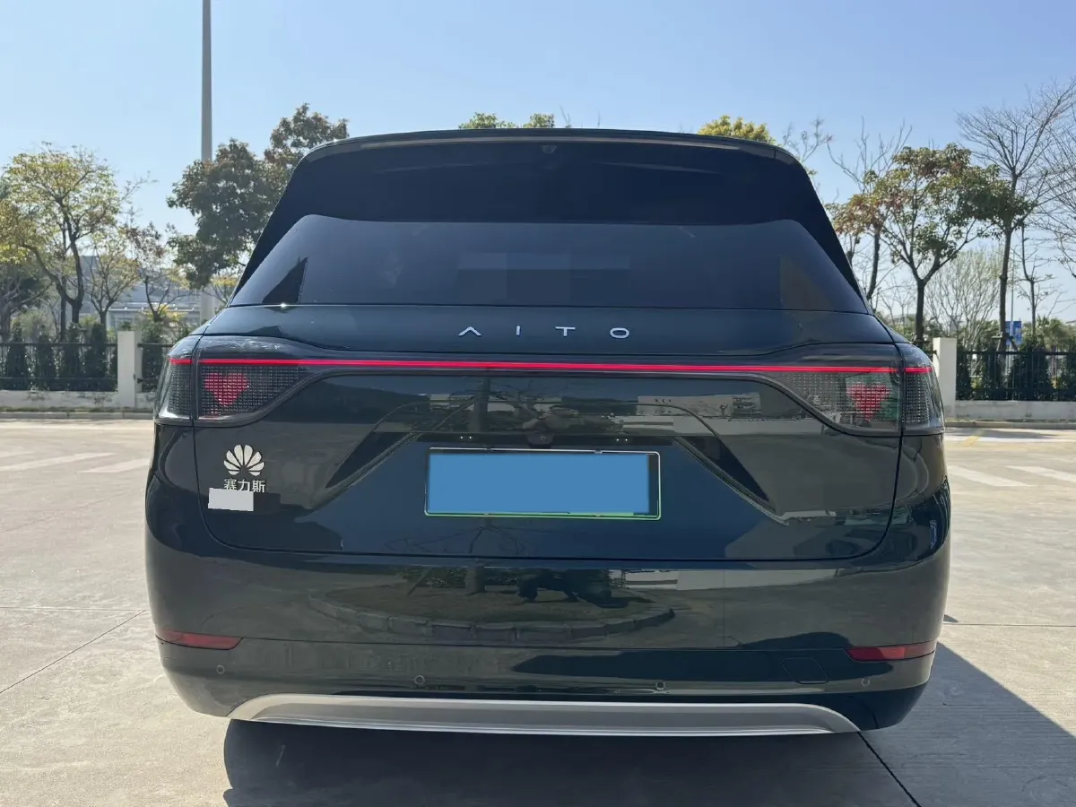 2024 AITO AITO M9 1.5T 152HP L4 REEV 42KWH,autocango,china used car exporter,china ev exporter,chinese used car exporter,chinese used ev exporter