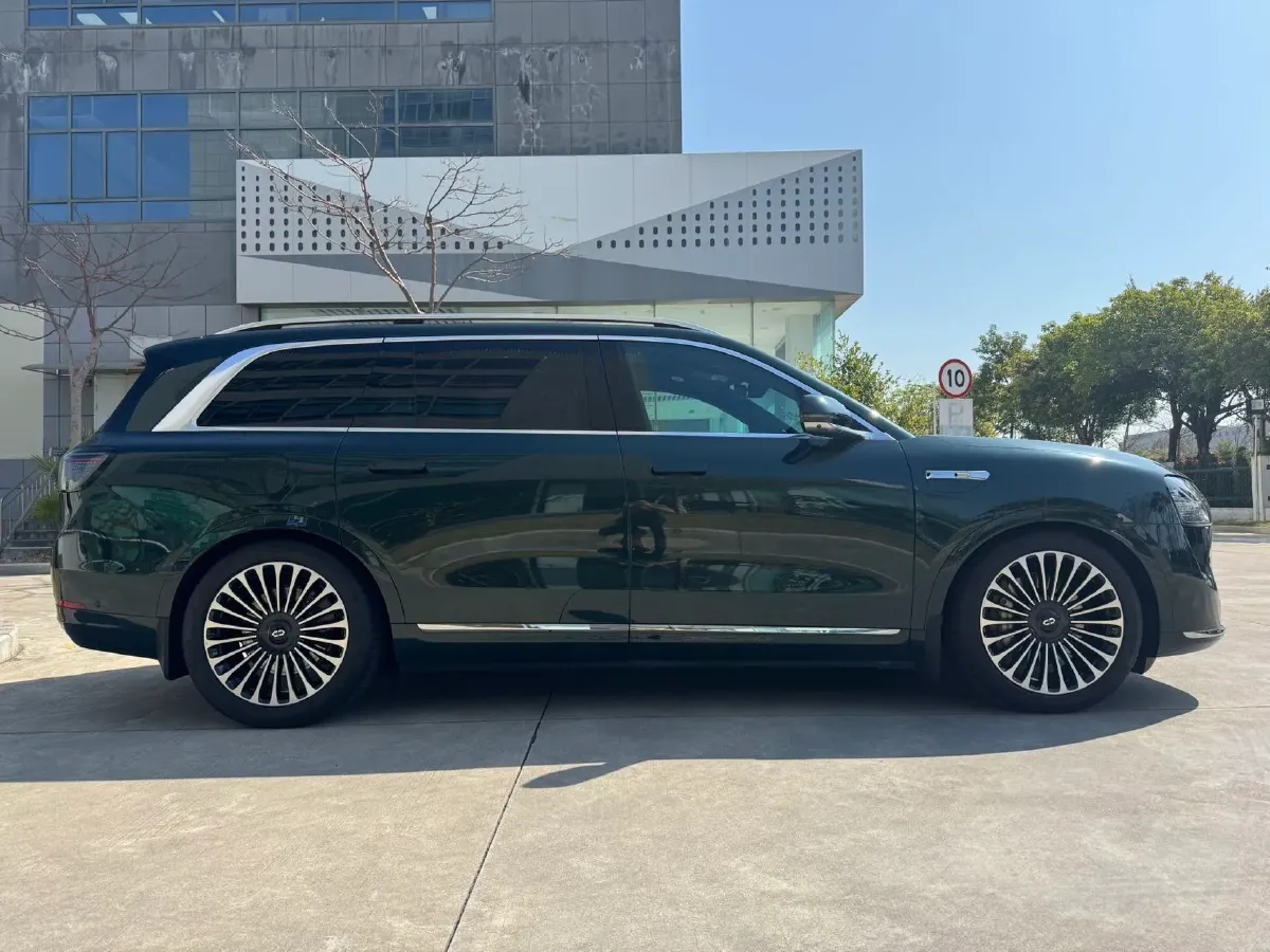 2024 AITO AITO M9 1.5T 152HP L4 REEV 42KWH,autocango,china used car exporter,china ev exporter,chinese used car exporter,chinese used ev exporter