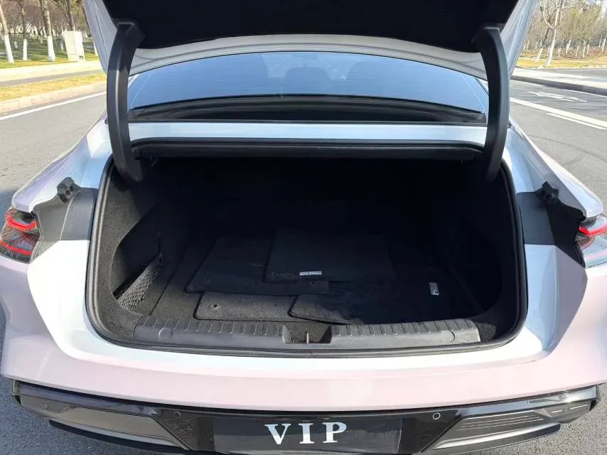 2024 Geely Galaxy E8 BEV 62KWH,autocango,china used car exporter,china ev exporter,chinese used car exporter,chinese used ev exporter