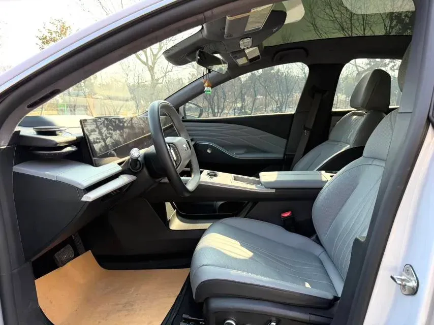 2024 Geely Galaxy E8 BEV 62KWH,autocango,china used car exporter,china ev exporter,chinese used car exporter,chinese used ev exporter