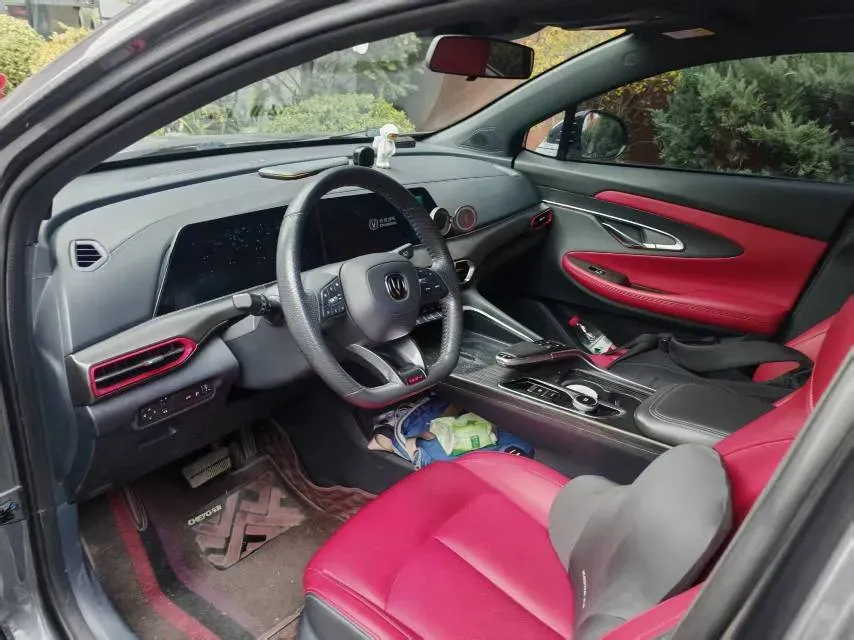 2020 ChangAn UNI-T 1.5T 180HP L4 7DCT,autocango,china used car exporter,china ev exporter,chinese used car exporter,chinese used ev exporter