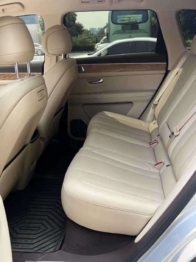 2024 Jaguar E-PACE 1.5T 200HP L3 8AT,autocango,china used car exporter,china ev exporter,chinese used car exporter,chinese used ev exporter