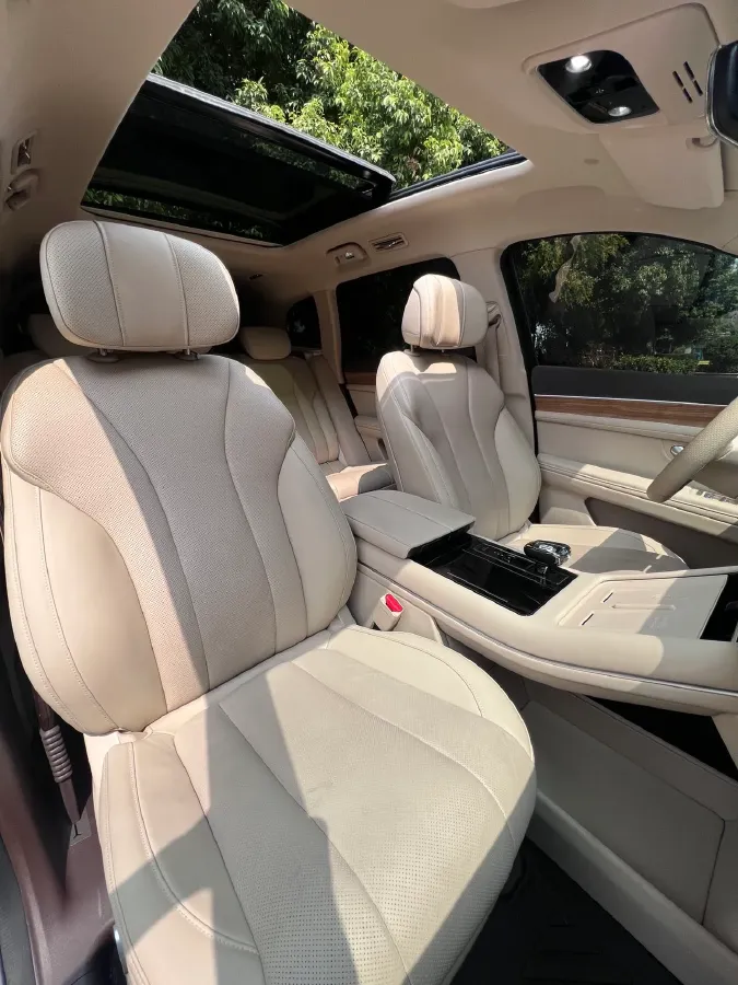 2024 Jaguar E-PACE 1.5T 200HP L3 8AT,autocango,china used car exporter,china ev exporter,chinese used car exporter,chinese used ev exporter