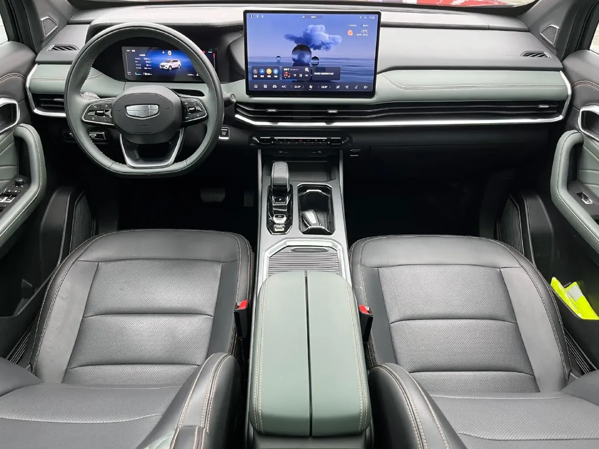 2024 Geely Okavango L 2.0T 218HP L4 7DCT,autocango,china used car exporter,china ev exporter,chinese used car exporter,chinese used ev exporter