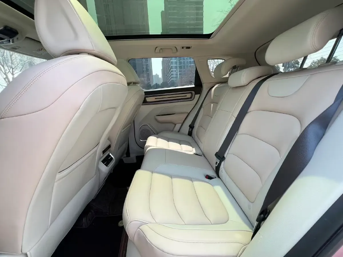 2023 Geely ICON 1.5T 181HP L4 7DCT,autocango,china used car exporter,china ev exporter,chinese used car exporter,chinese used ev exporter