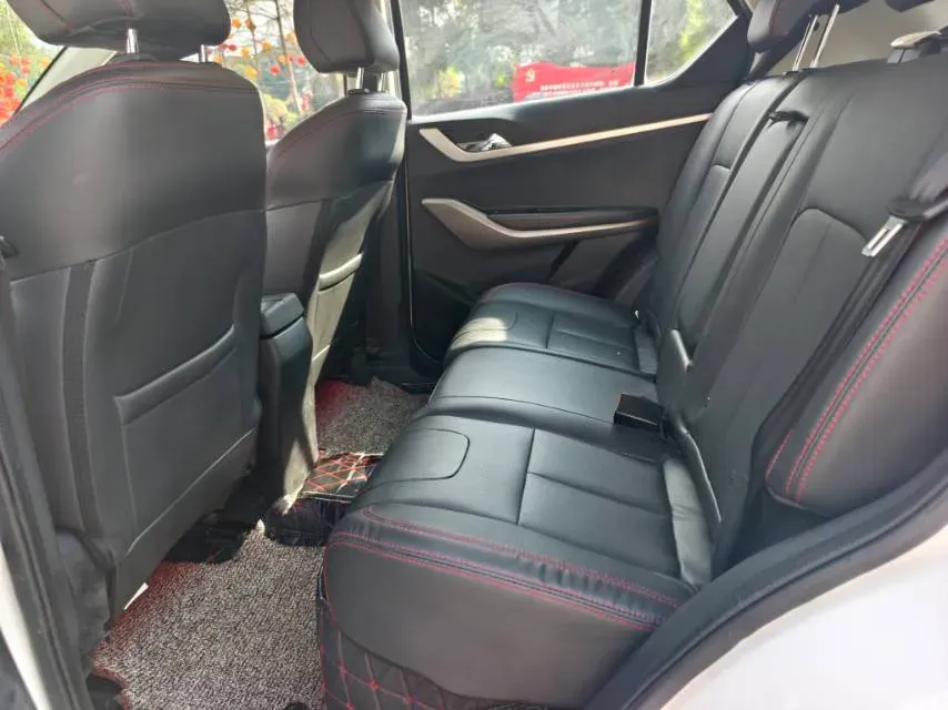 2017 HaiMa S5 Young Edition 1.6L 122HP L4 5MT,autocango,china used car exporter,china ev exporter,chinese used car exporter,chinese used ev exporter