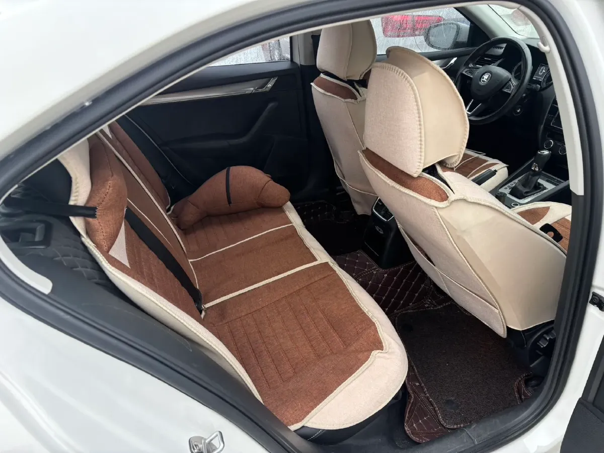 2018 Skoda Octavia 1.2T 116HP L4 7DCT,autocango,china used car exporter,china ev exporter,chinese used car exporter,chinese used ev exporter