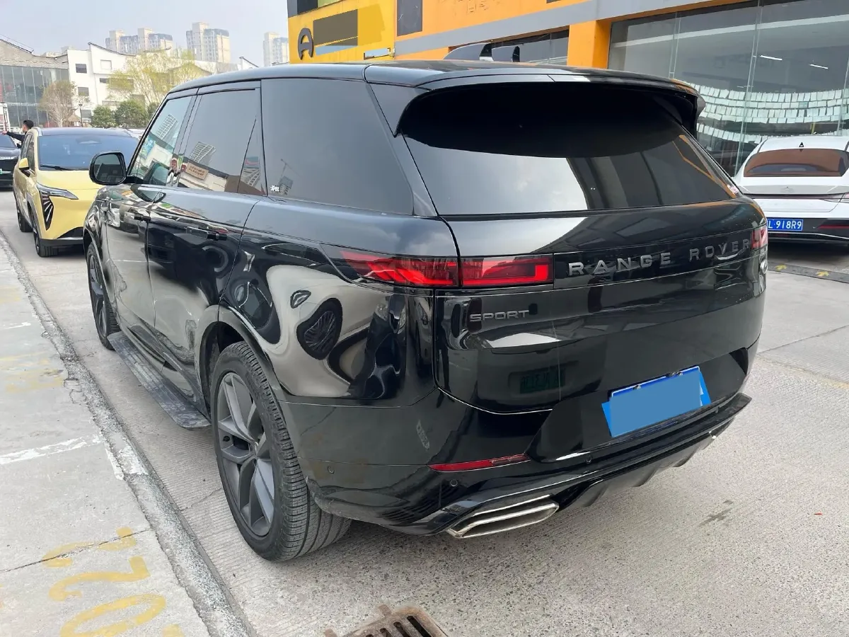 2025 Land Rover Range Rover Sport 3.0T 400HP L6 8AT,autocango,china used car exporter,china ev exporter,chinese used car exporter,chinese used ev exporter