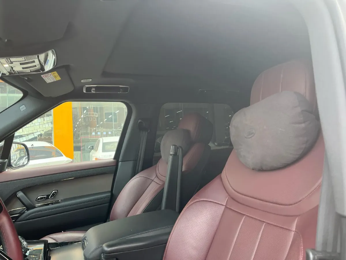 2025 Land Rover Range Rover Sport 3.0T 400HP L6 8AT,autocango,china used car exporter,china ev exporter,chinese used car exporter,chinese used ev exporter