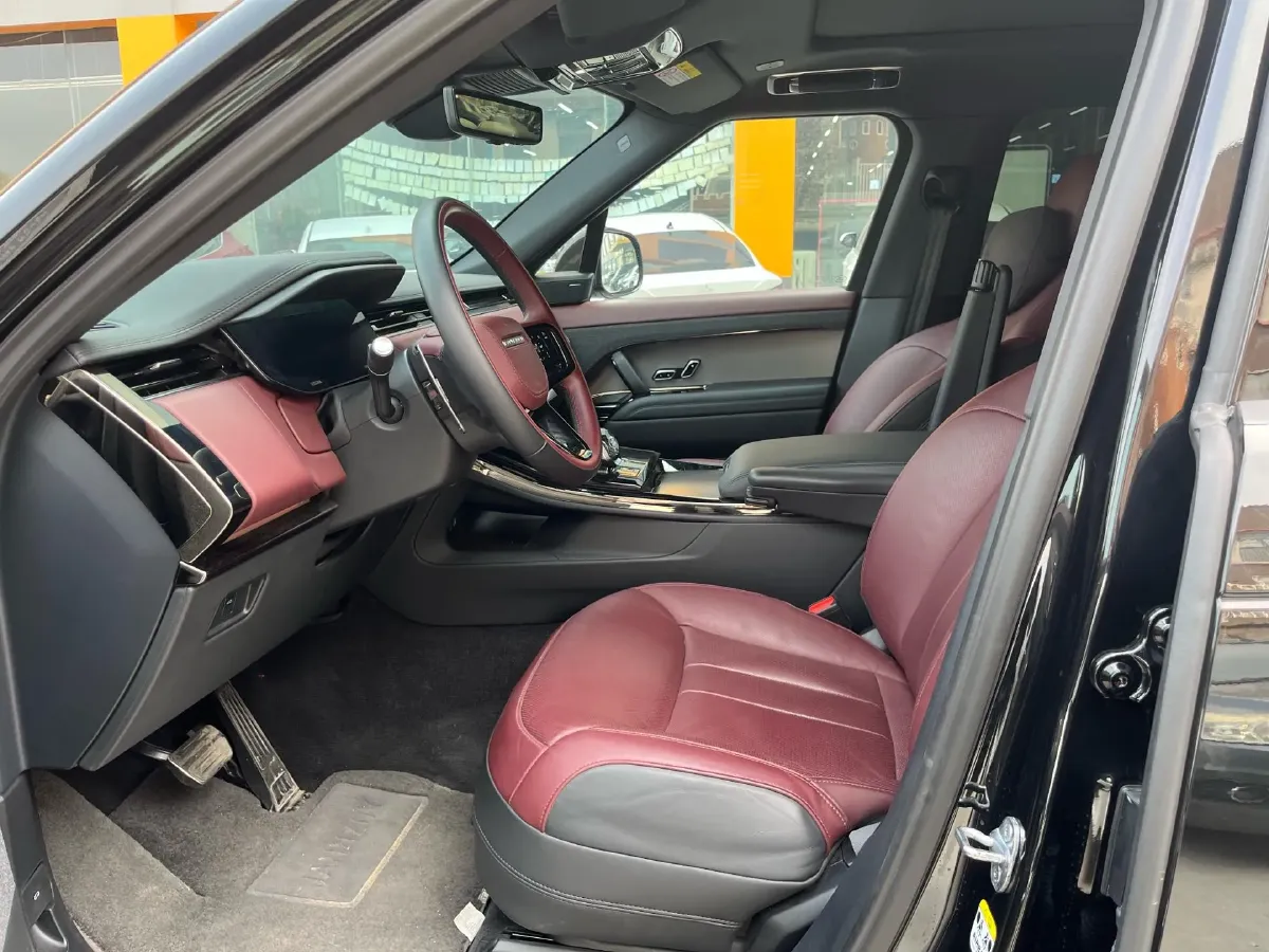 2025 Land Rover Range Rover Sport 3.0T 400HP L6 8AT,autocango,china used car exporter,china ev exporter,chinese used car exporter,chinese used ev exporter