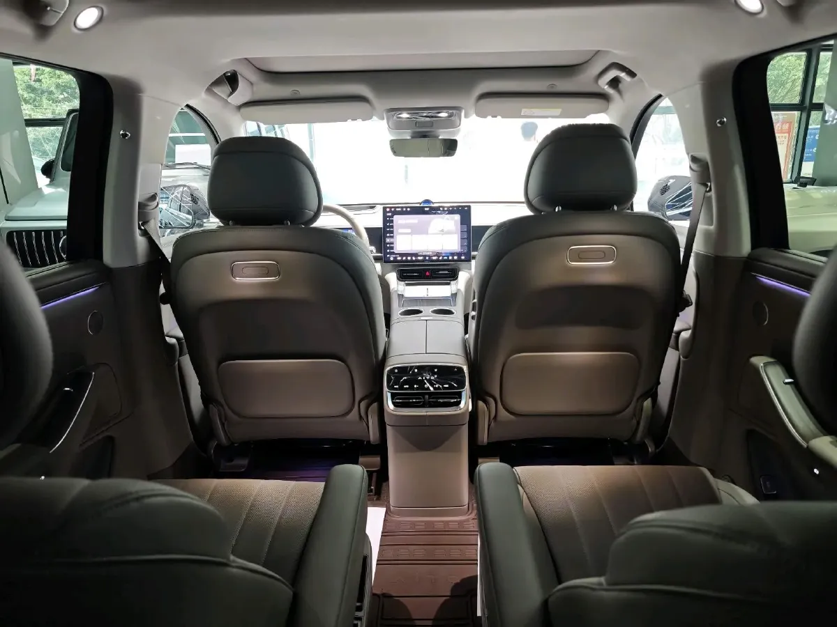 2026 AITO AITO M7 REEV 160HP REEV,autocango,china used car exporter,china ev exporter,chinese used car exporter,chinese used ev exporter