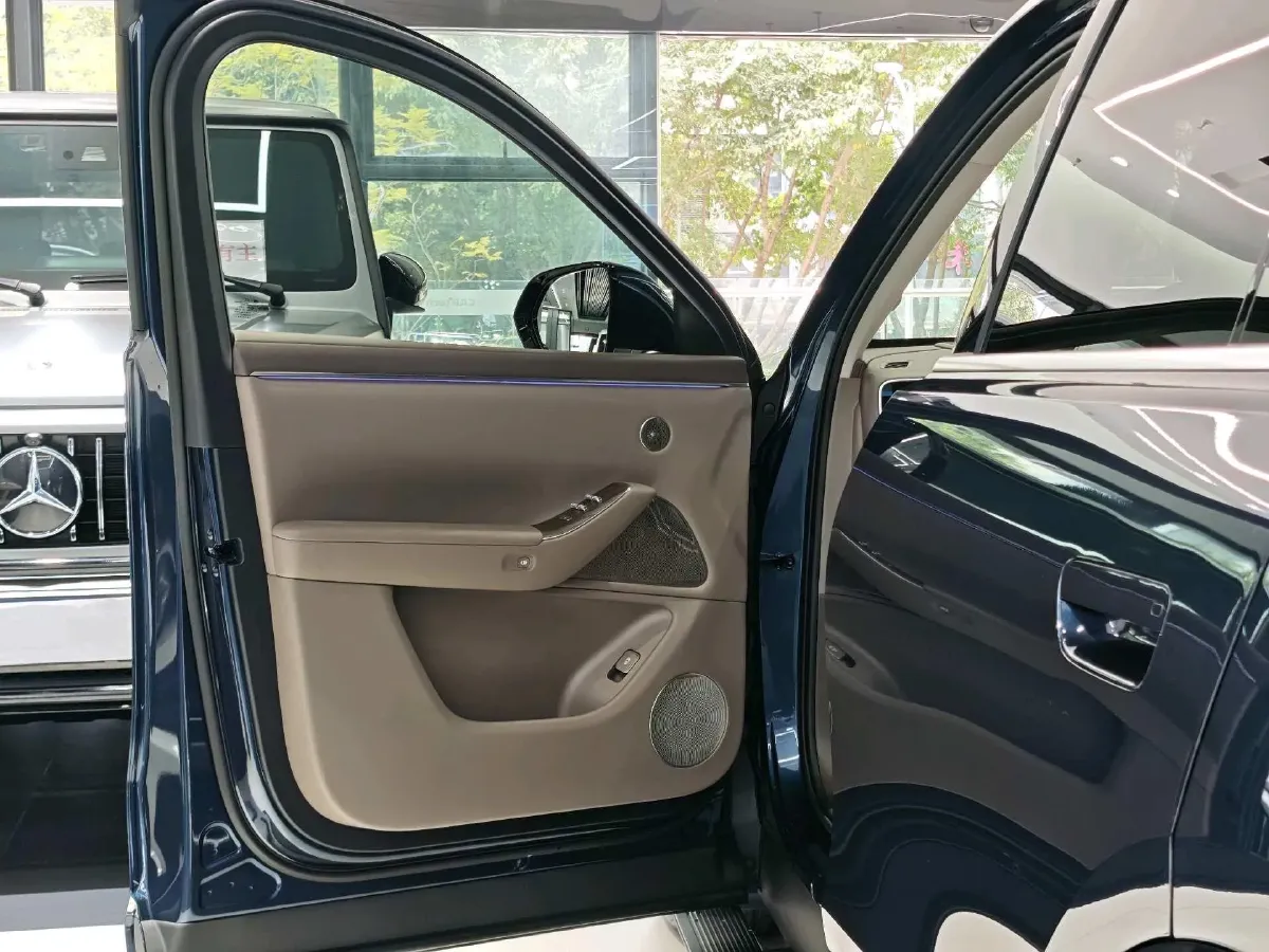 2026 AITO AITO M7 REEV 160HP REEV,autocango,china used car exporter,china ev exporter,chinese used car exporter,chinese used ev exporter