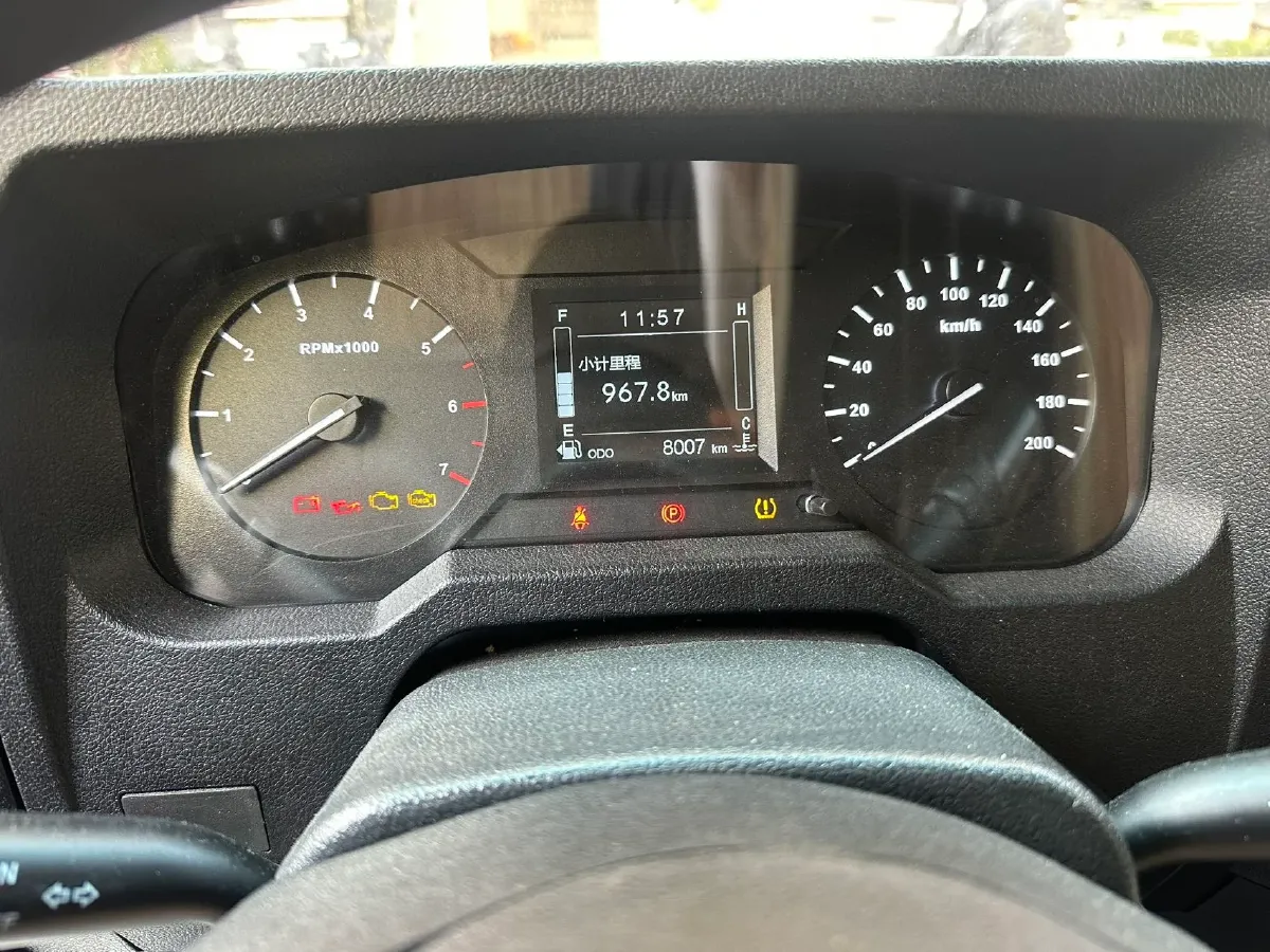 2023 BAW 212 2.4T 211HP L4 6MT,autocango,china used car exporter,china ev exporter,chinese used car exporter,chinese used ev exporter