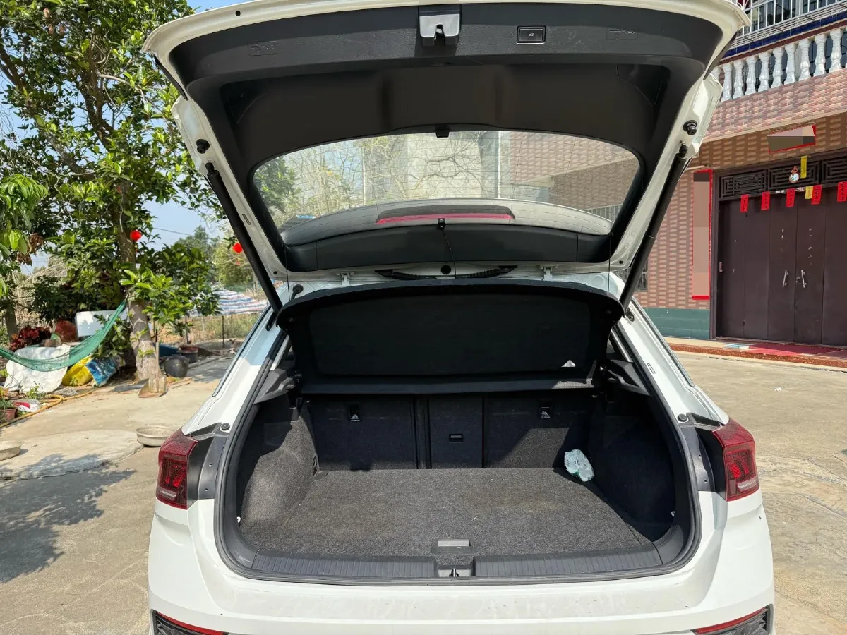 2020 Volkswagen T-Roc 1.4T 150HP L4 7DCT,autocango,china used car exporter,china ev exporter,chinese used car exporter,chinese used ev exporter