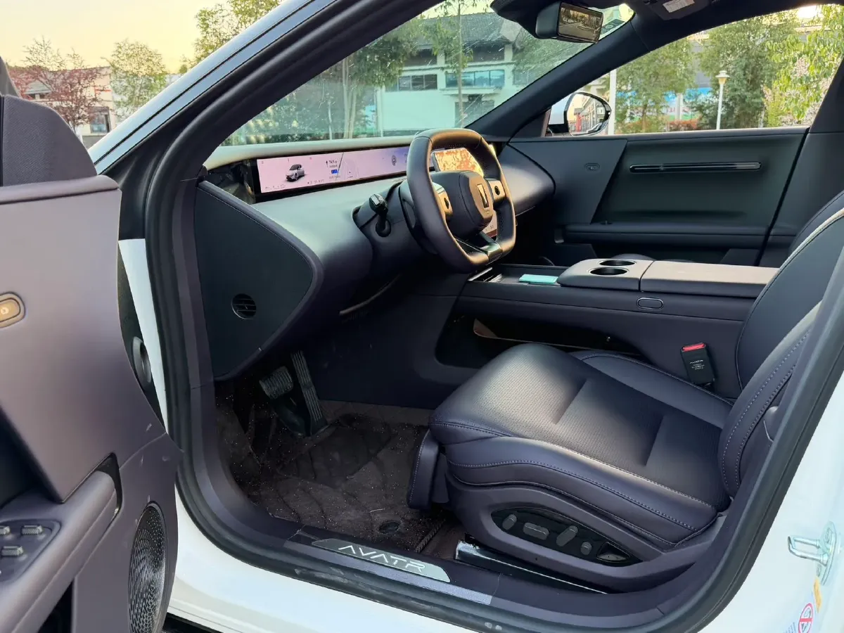 2025 Avatr 06 BEV,autocango,china used car exporter,china ev exporter,chinese used car exporter,chinese used ev exporter