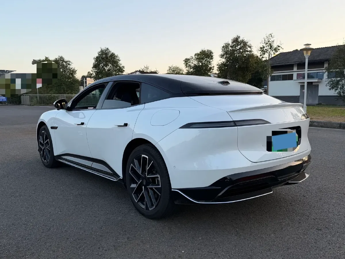 2025 Avatr 06 BEV,autocango,china used car exporter,china ev exporter,chinese used car exporter,chinese used ev exporter