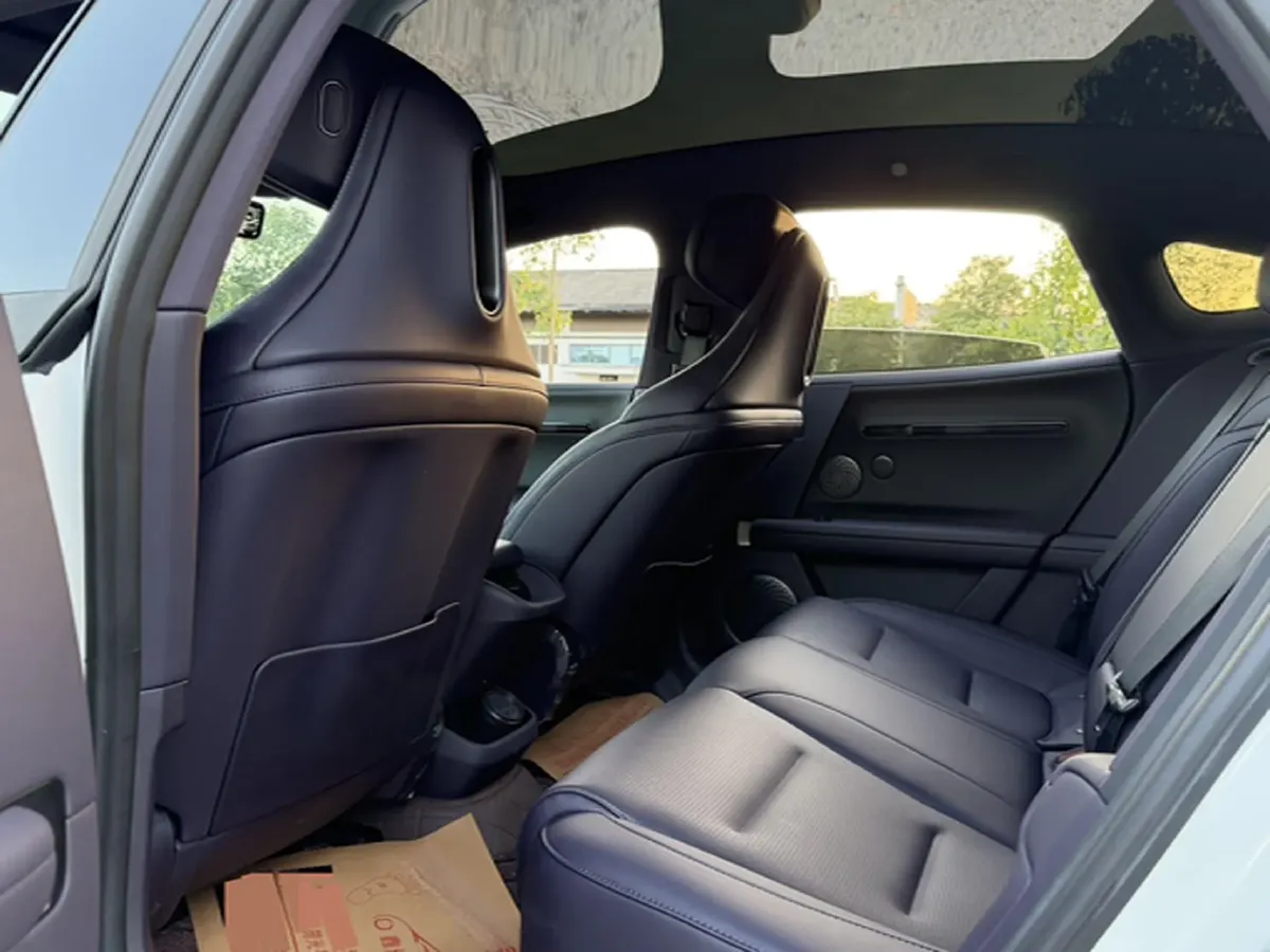 2025 Avatr 06 BEV,autocango,china used car exporter,china ev exporter,chinese used car exporter,chinese used ev exporter