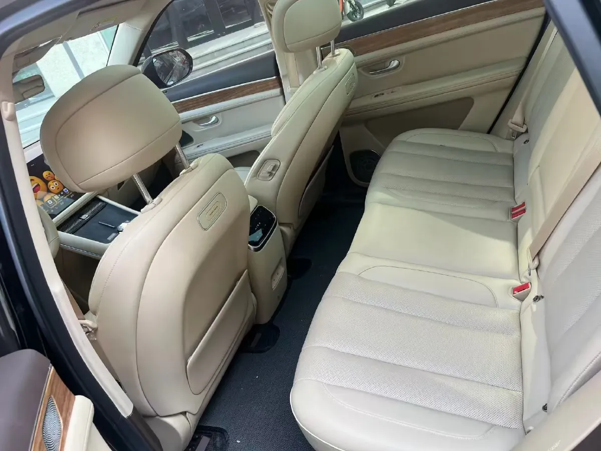 2024 AITO AITO M7 1.5T 152HP L4 REEV 40KWH,autocango,china used car exporter,china ev exporter,chinese used car exporter,chinese used ev exporter