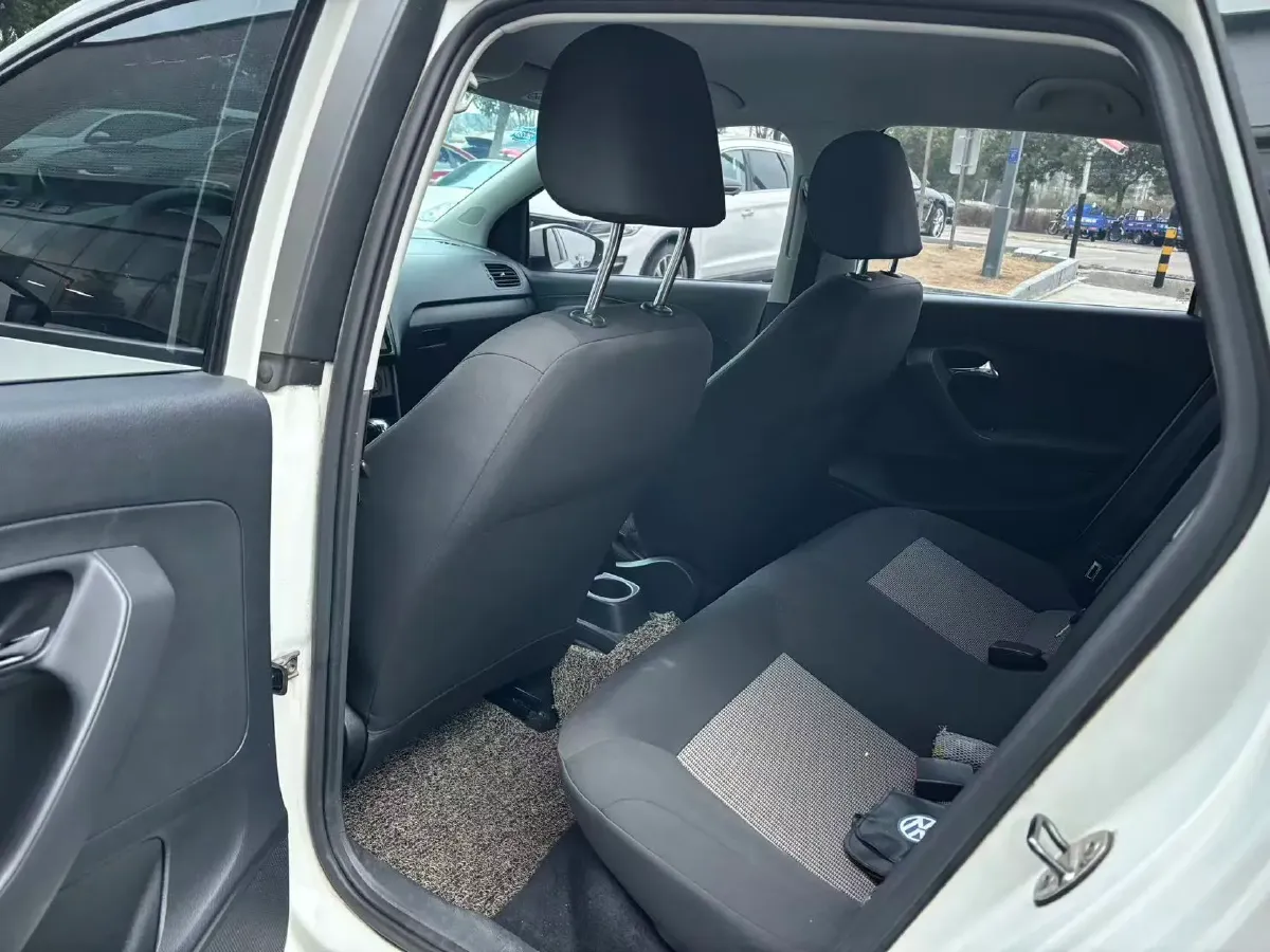 2016 Volkswagen Polo 1.4L 90HP L4 6AT,autocango,china used car exporter,china ev exporter,chinese used car exporter,chinese used ev exporter