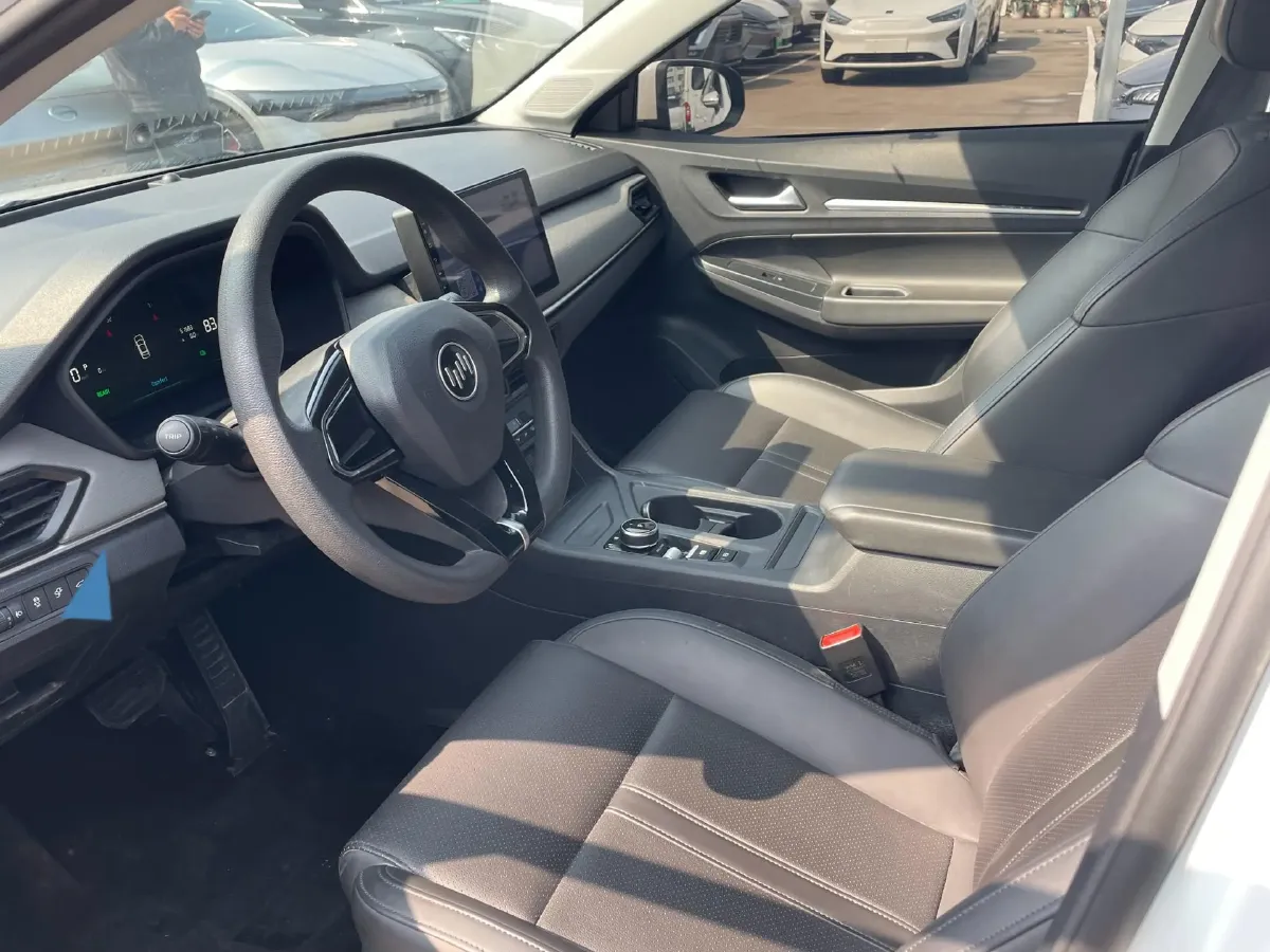 2022 Weltmeister E.5 BEV 58.589KWH,autocango,china used car exporter,china ev exporter,chinese used car exporter,chinese used ev exporter