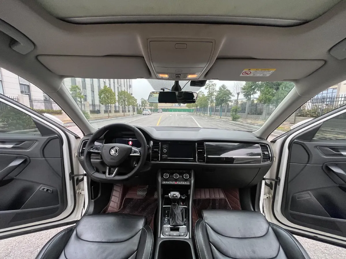 2019 Chevrolet Equinox 2.0T 260HP L4 9AT,autocango,china used car exporter,china ev exporter,chinese used car exporter,chinese used ev exporter