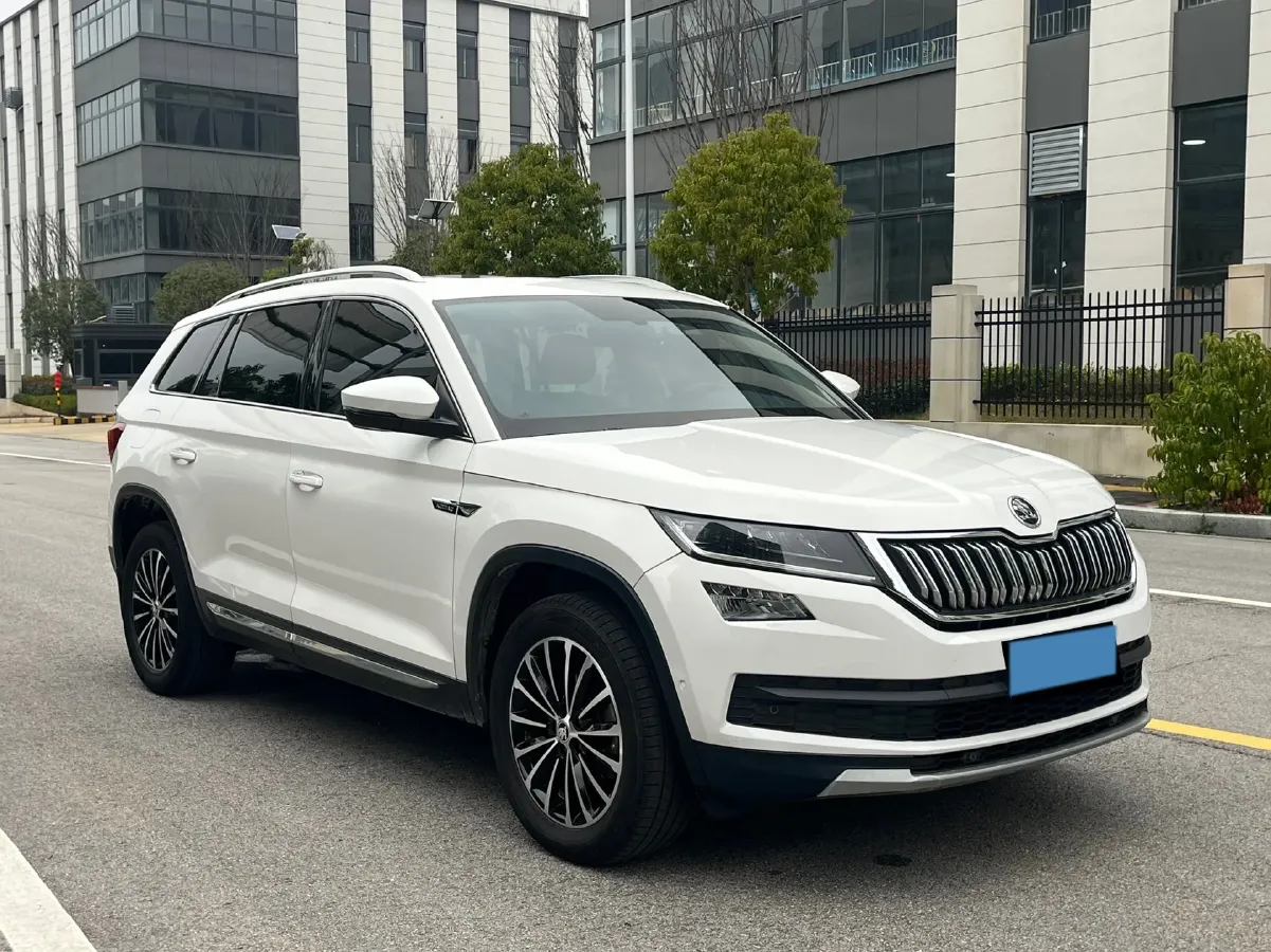 2019 Chevrolet Equinox 2.0T 260HP L4 9AT,autocango,china used car exporter,china ev exporter,chinese used car exporter,chinese used ev exporter