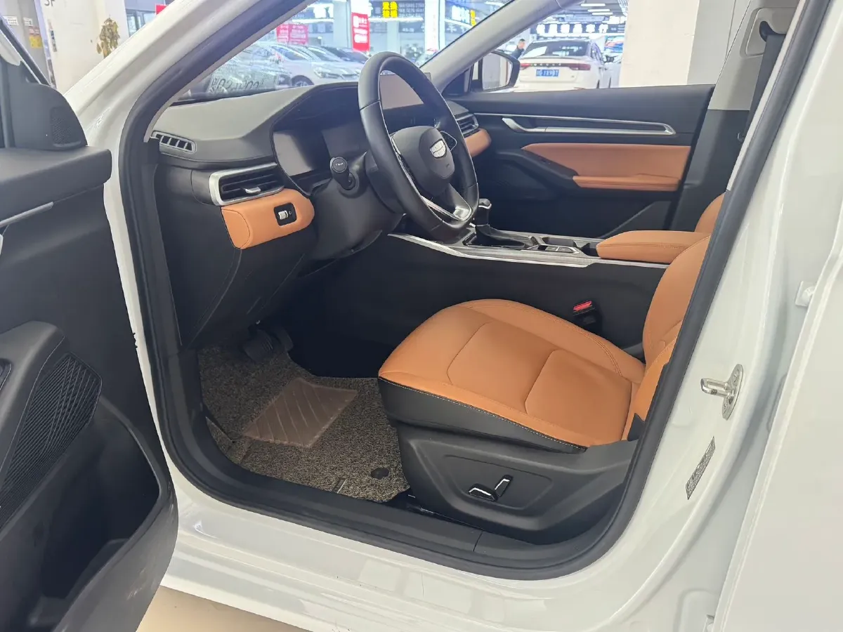 2025 Geely Emgrand 1.5L 127HP L4 CVT,autocango,china used car exporter,china ev exporter,chinese used car exporter,chinese used ev exporter