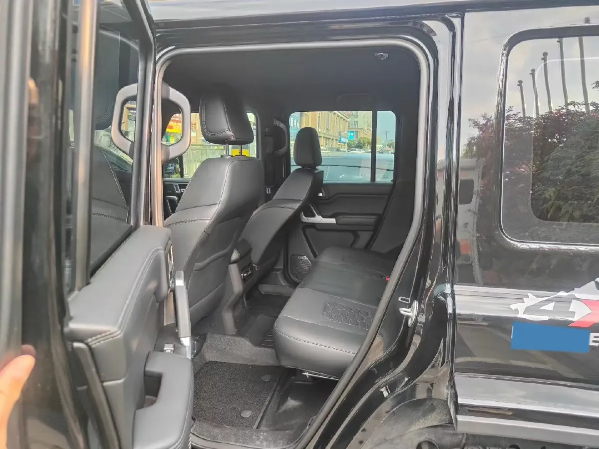 2025 212 212 T01 2.0T 252HP L4 8AT,autocango,china used car exporter,china ev exporter,chinese used car exporter,chinese used ev exporter