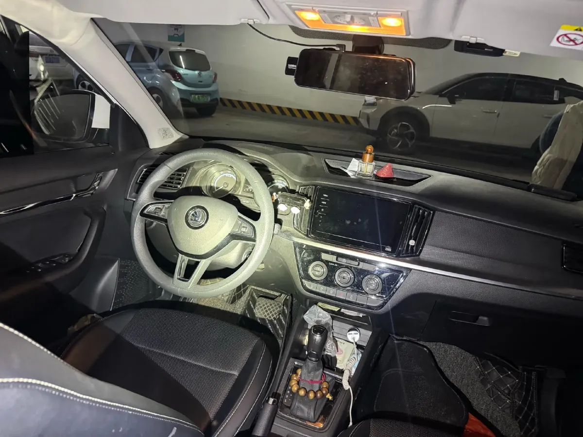 2022 Skoda Kamiq 1.5L 112HP L4 6AT,autocango,china used car exporter,china ev exporter,chinese used car exporter,chinese used ev exporter