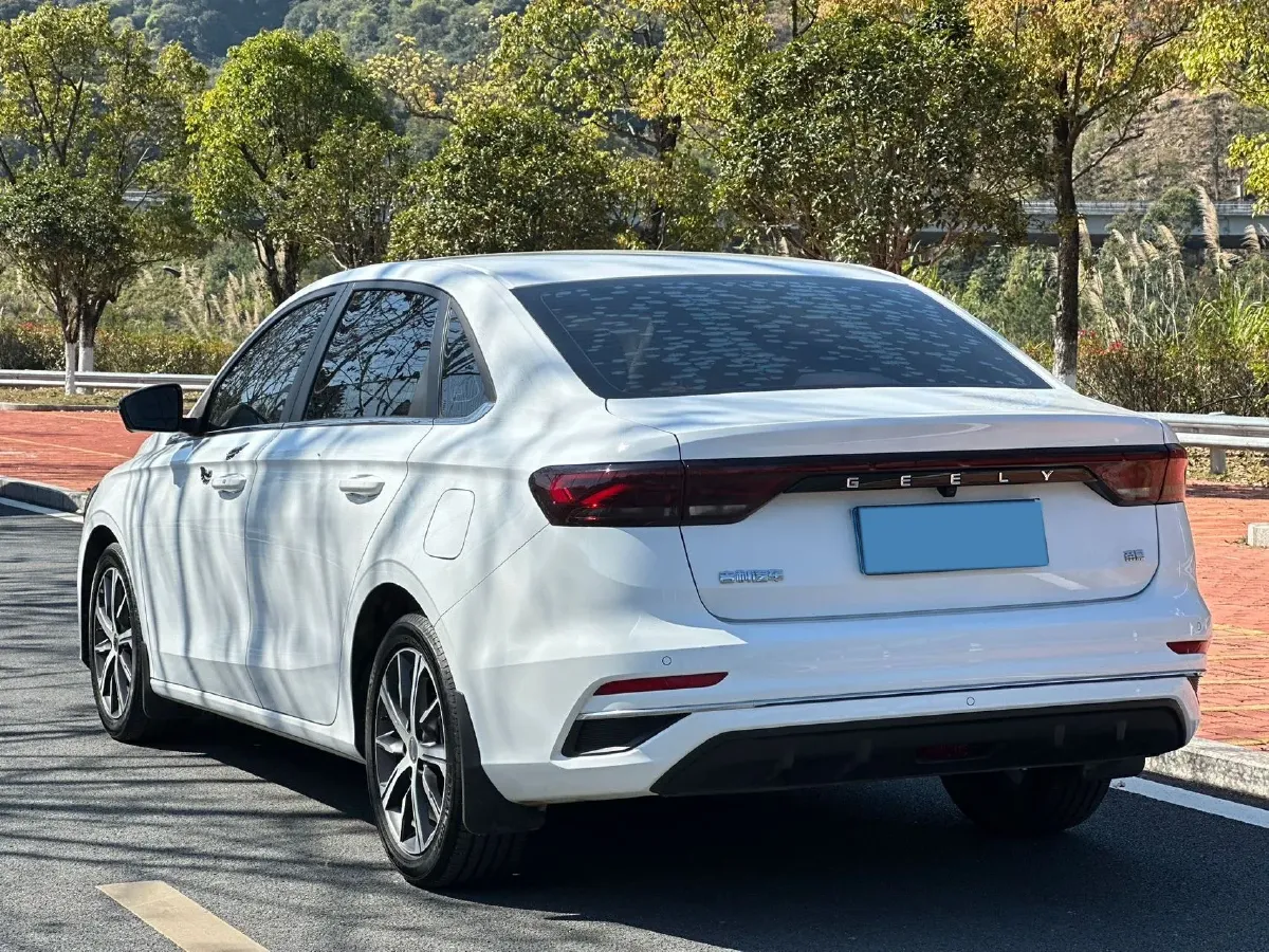 2022 Geely Emgrand 1.5L 114HP L4 CVT,autocango,china used car exporter,china ev exporter,chinese used car exporter,chinese used ev exporter