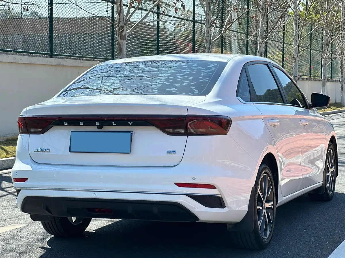 2022 Geely Emgrand 1.5L 114HP L4 CVT,autocango,china used car exporter,china ev exporter,chinese used car exporter,chinese used ev exporter