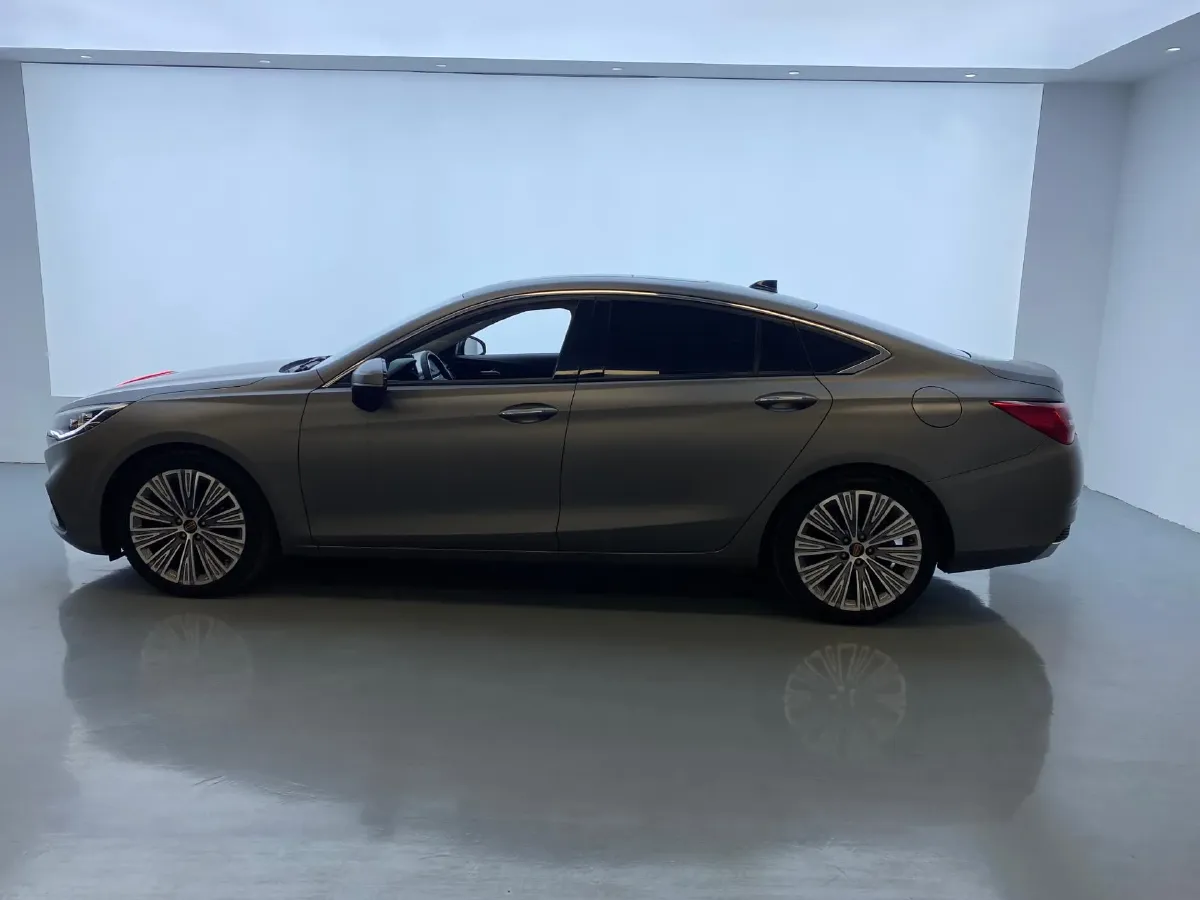 2022 HongQi H5 1.8T 197HP L4 6AT,autocango,china used car exporter,china ev exporter,chinese used car exporter,chinese used ev exporter