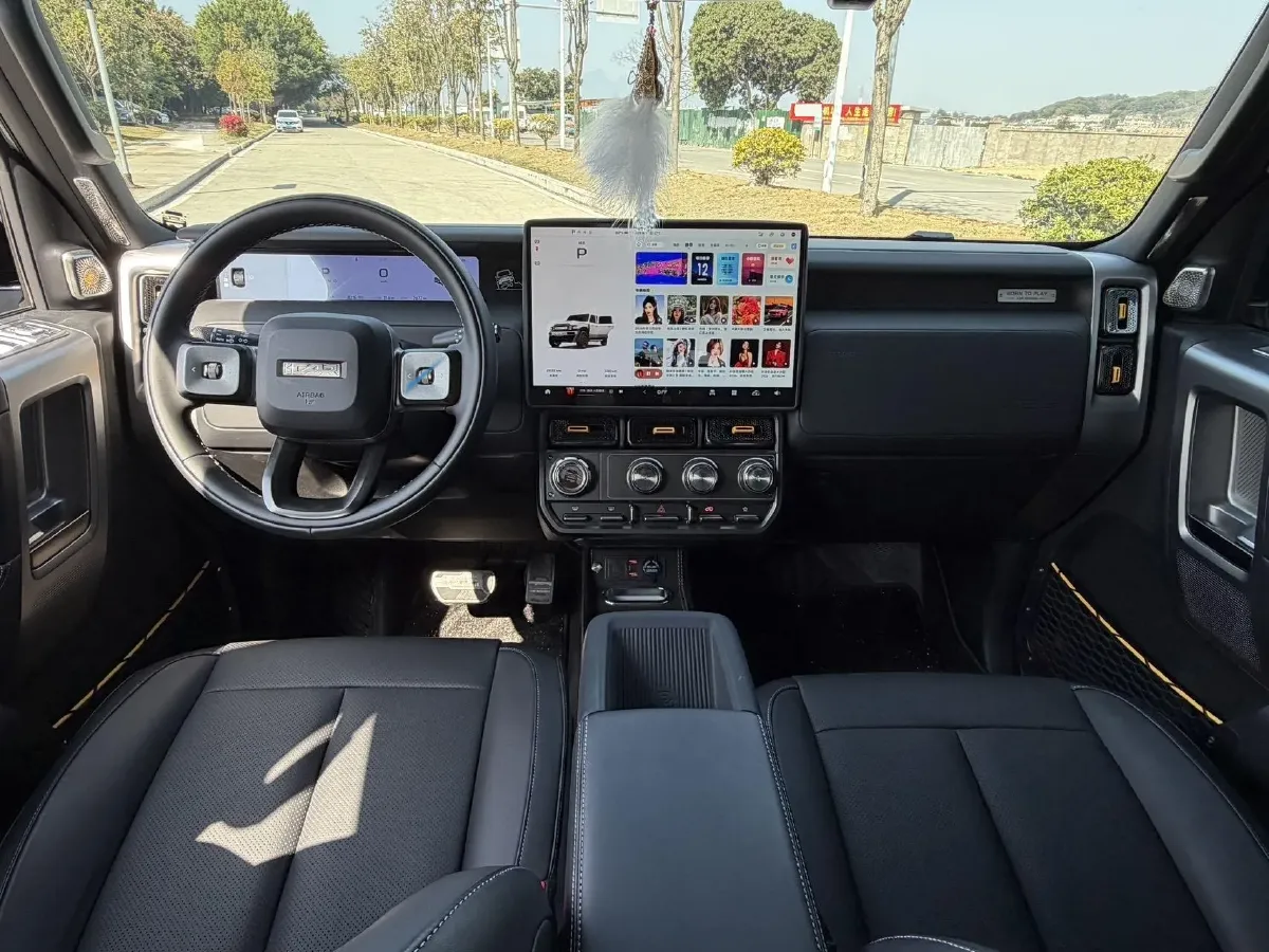 2025 Yufeng Auto Golden Warehouse BEV,autocango,china used car exporter,china ev exporter,chinese used car exporter,chinese used ev exporter