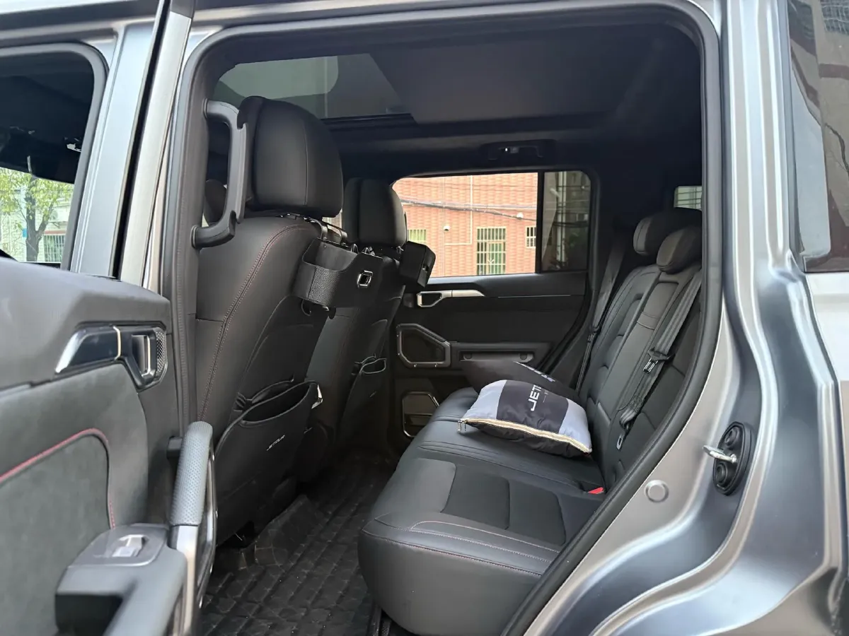 2023 Jetour Traveller 2.0T 254HP L4 7DCT,autocango,china used car exporter,china ev exporter,chinese used car exporter,chinese used ev exporter