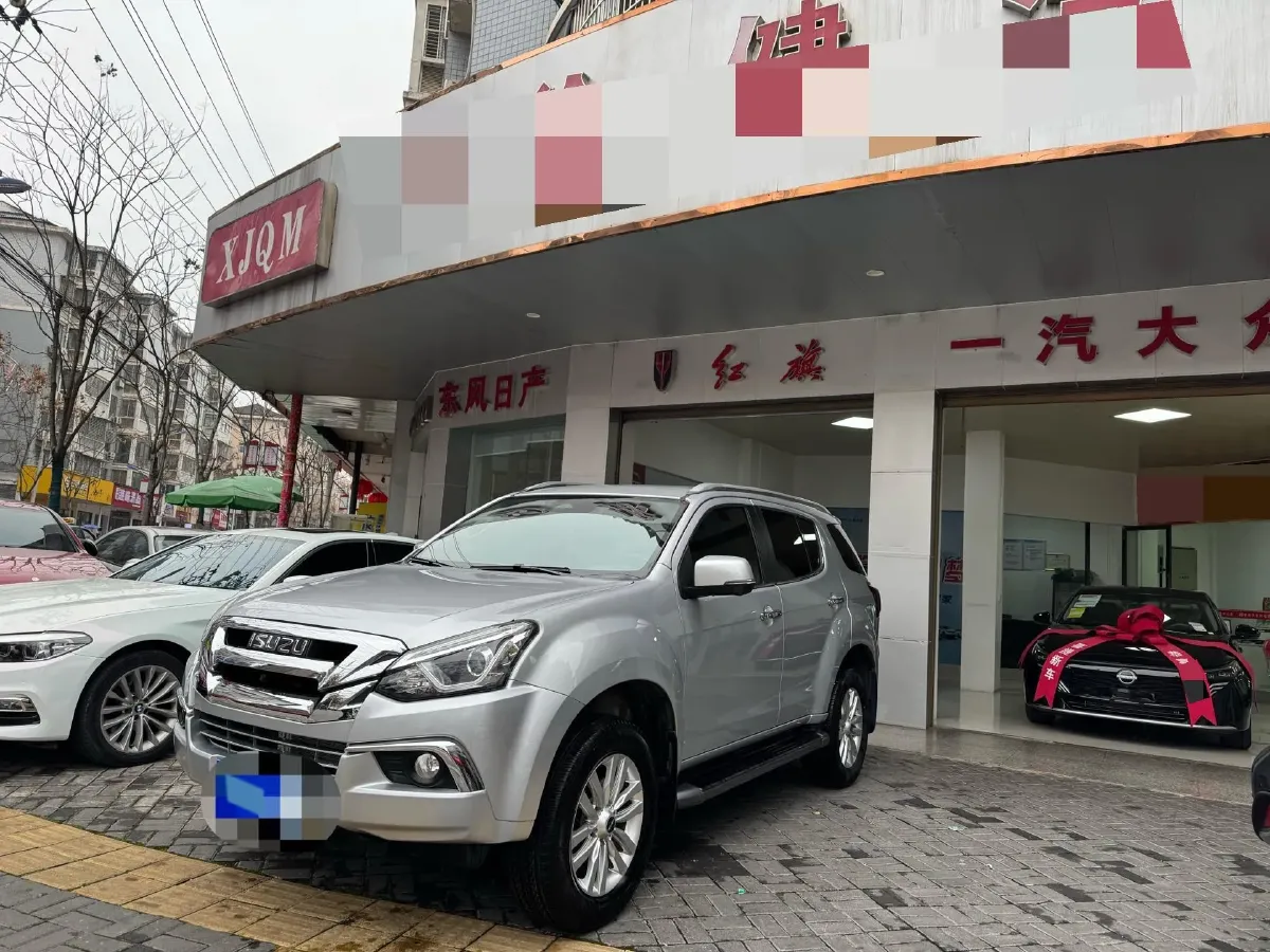 2022 Isuzu Mu-X 2.0T 220HP L4 8AT,autocango,china used car exporter,china ev exporter,chinese used car exporter,chinese used ev exporter