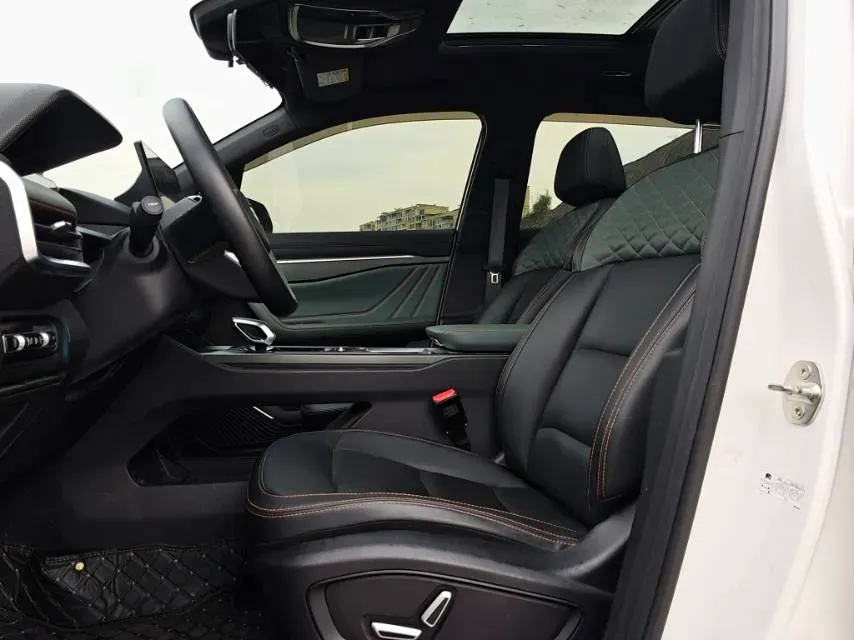 2023 Geely Okavango L 2.0T 218HP L4 7DCT,autocango,china used car exporter,china ev exporter,chinese used car exporter,chinese used ev exporter