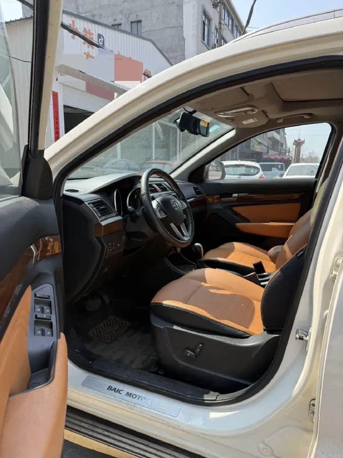 2016 BAIC WeiWang S50 1.5T 150HP L4 CVT,autocango,china used car exporter,china ev exporter,chinese used car exporter,chinese used ev exporter