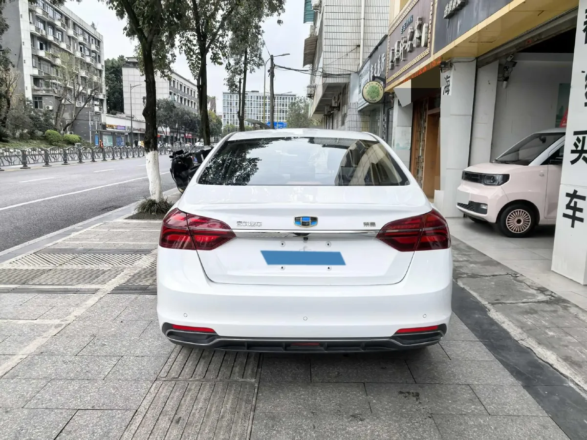 2018 Geely Emgrand 1.5L 109HP L4 5MT,autocango,china used car exporter,china ev exporter,chinese used car exporter,chinese used ev exporter