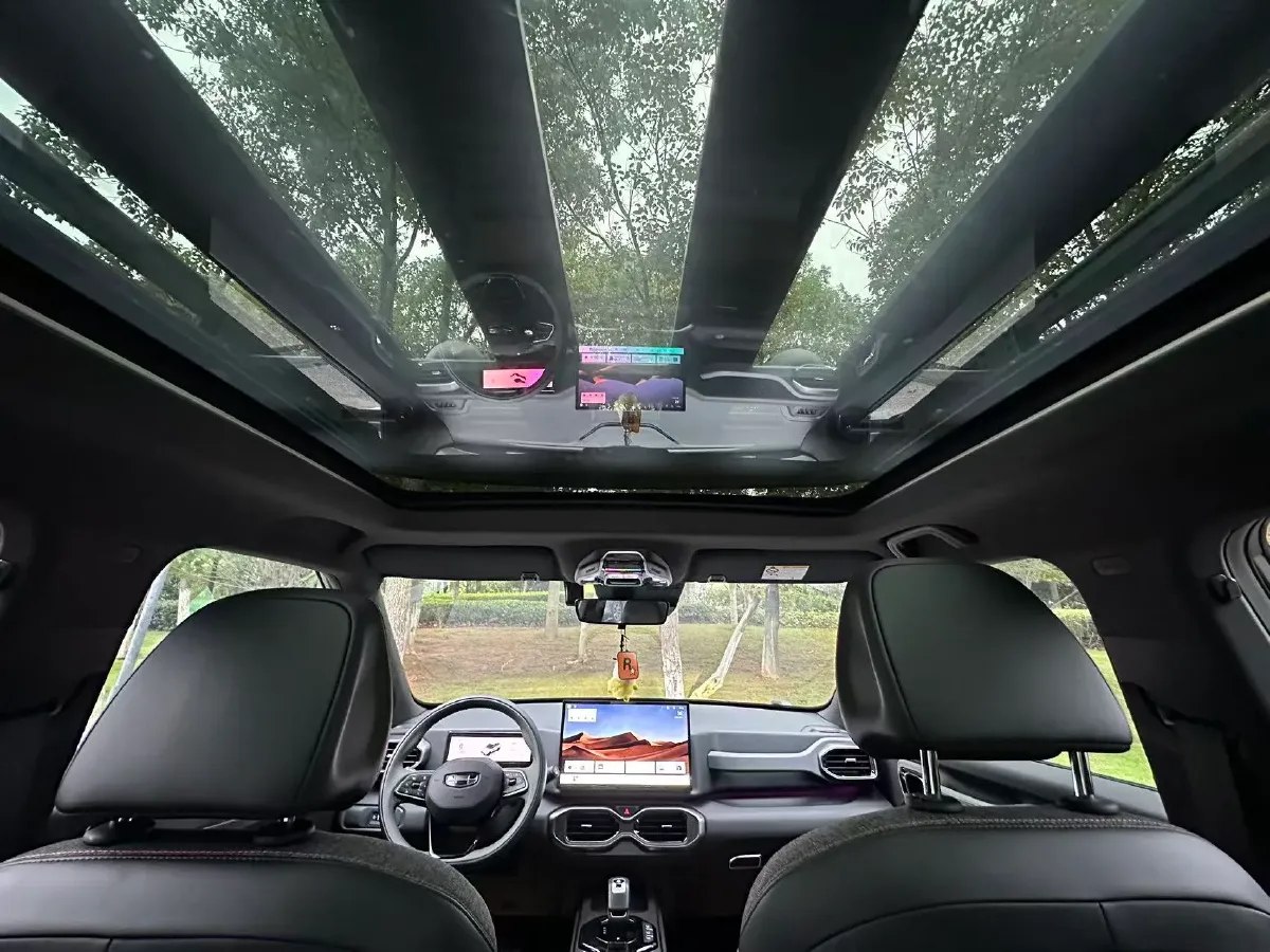 2025 Geely Cowboy 1.5T 181HP L4 7DCT,autocango,china used car exporter,china ev exporter,chinese used car exporter,chinese used ev exporter