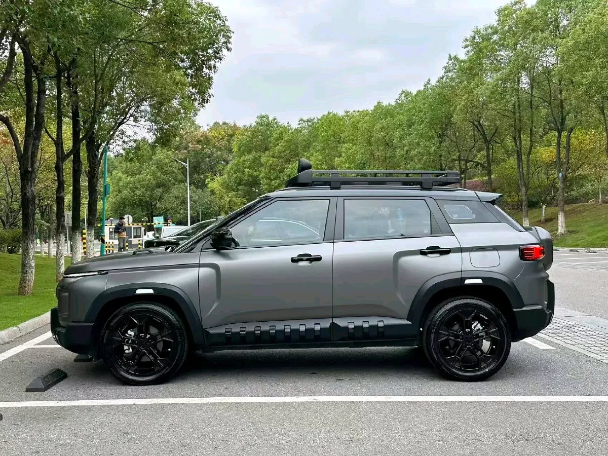 2025 Geely Cowboy 1.5T 181HP L4 7DCT,autocango,china used car exporter,china ev exporter,chinese used car exporter,chinese used ev exporter